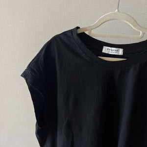 キャップスリーブボックスTシャツ