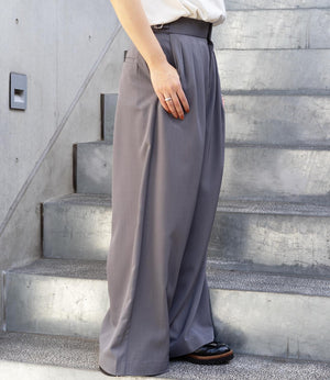 サイドベルトタックワイドスラックス