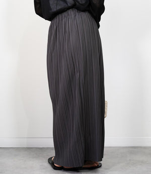 ストレートプリーツスカート