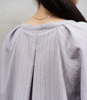 ストライプスキッパーパフブラウス