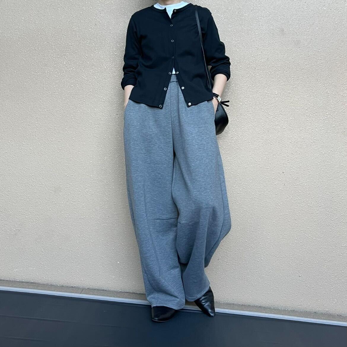 ダンボールコクーンパンツ