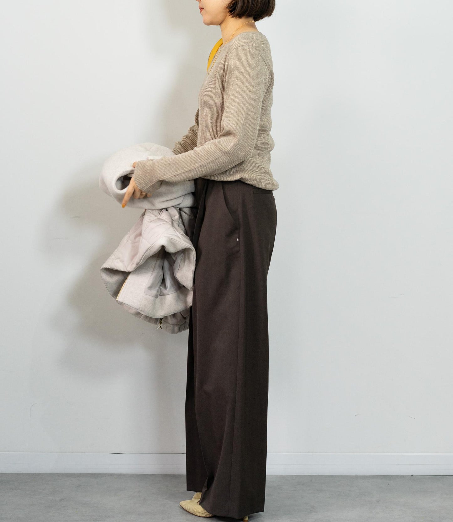 ラメリブクルーネックスリムニット