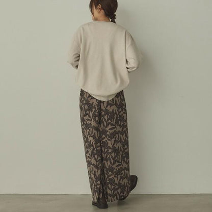 やわもちクルーネックニット