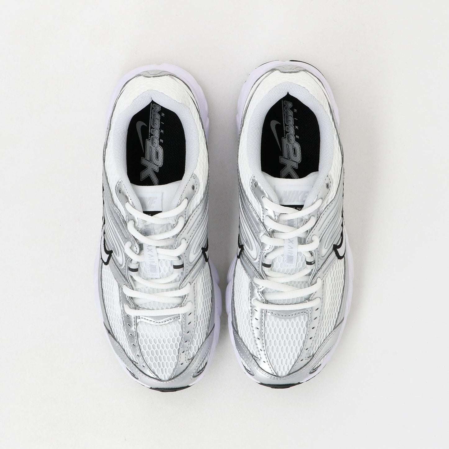 ＜NIKE＞エア マックス モト 2K スニーカー