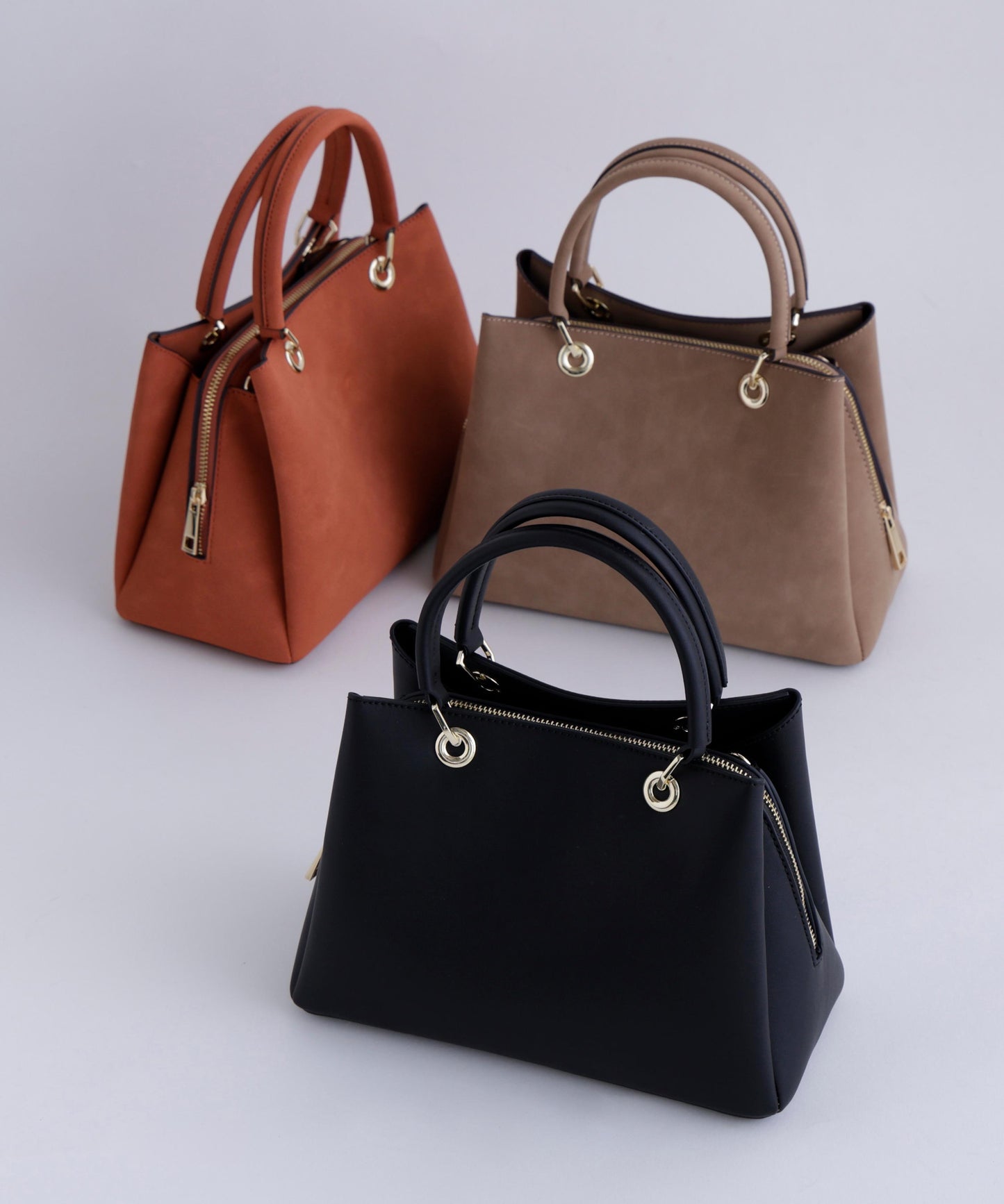 ヌベラアイレットトートバッグ