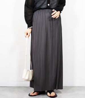 ストレートプリーツスカート
