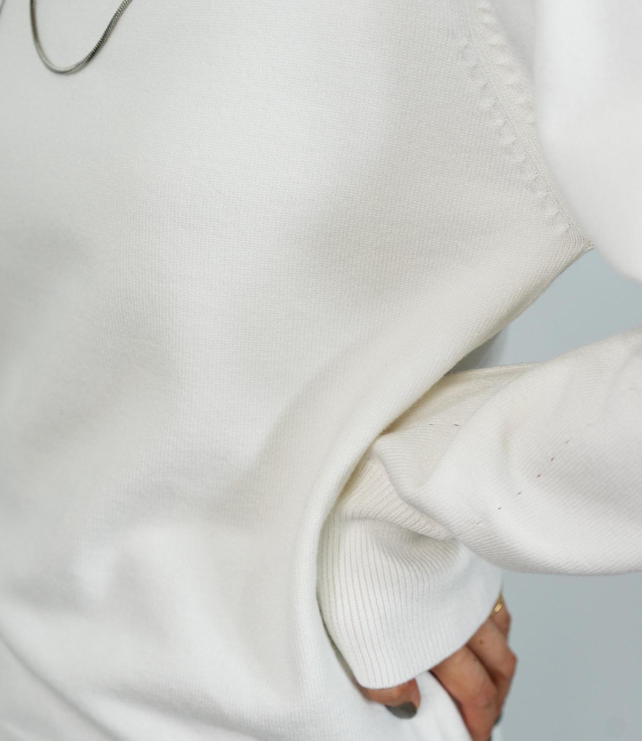 コンパクトハイネックニット