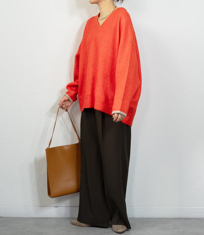 バイカラールーズVネックニット