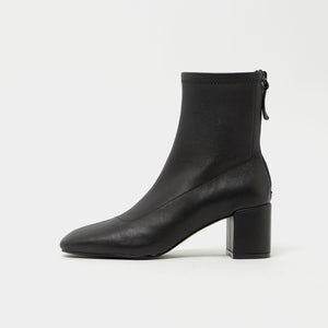 ストレッチレザー ショートブーツ60↓↑