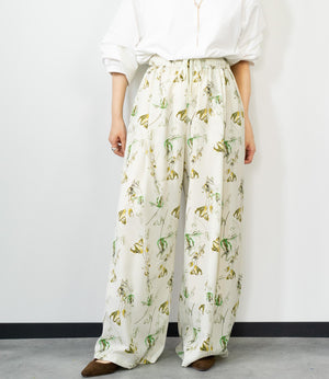 ボタニカル柄イージーパンツ