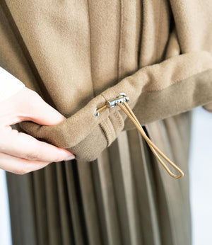 ウールライクハイネックベスト