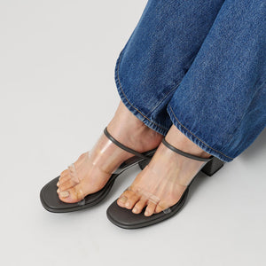 PVC 2ライン サンダル