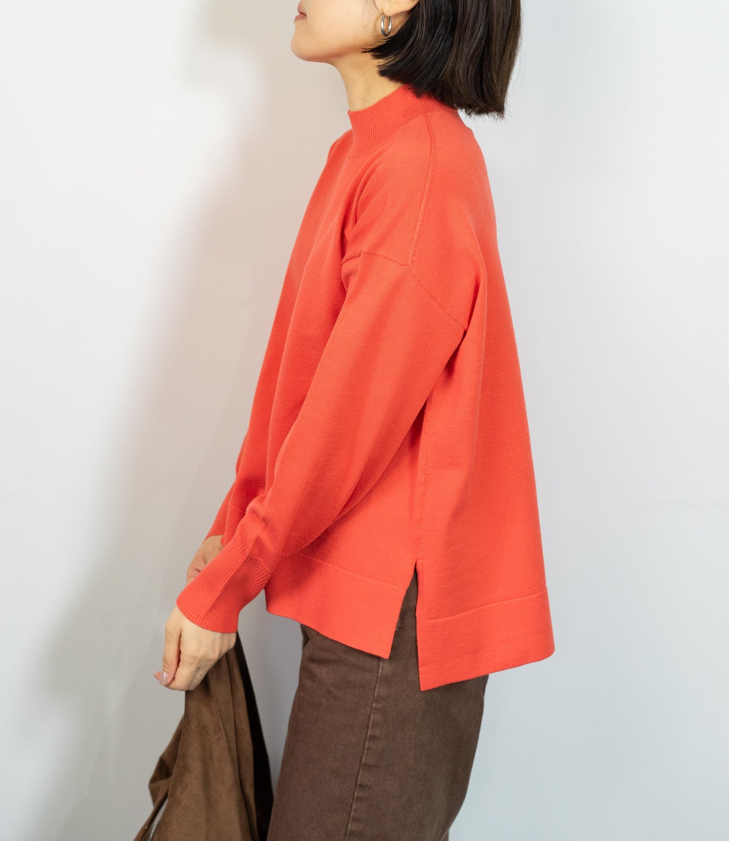 ハイネックスクエアニット