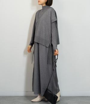 Vネックベストスリムワンピースアンサンブル