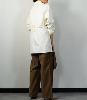 バックギャザーシャツ