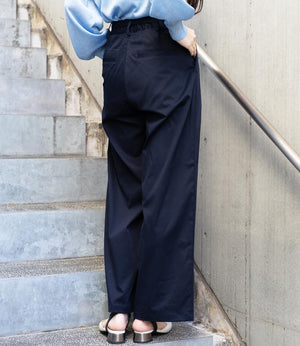 ベルト付きハイウエストストレートパンツ