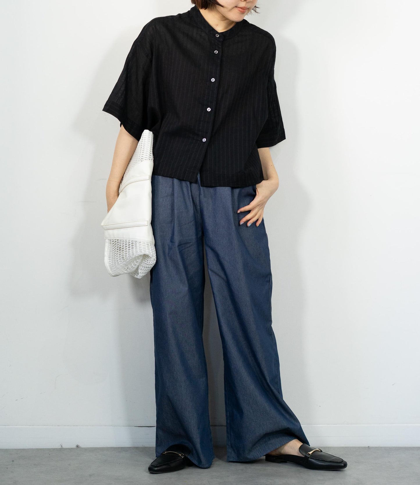 シアーストライプクロップドシャツ