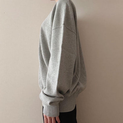 カシミアVネックニット