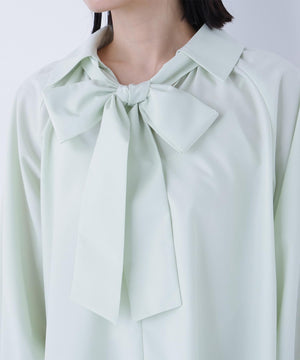 スキッパーリボンタイブラウス