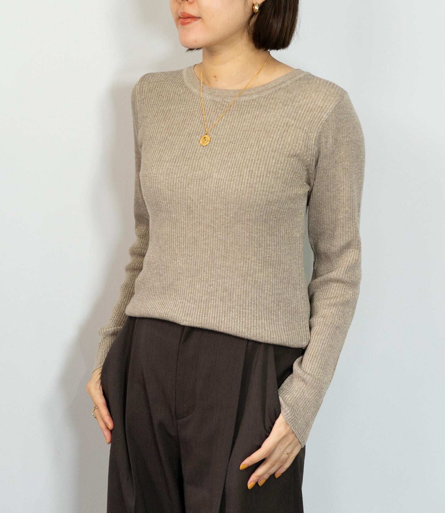 ラメリブクルーネックスリムニット