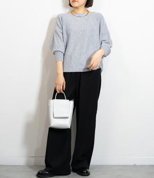 ボートネックラウンドニット