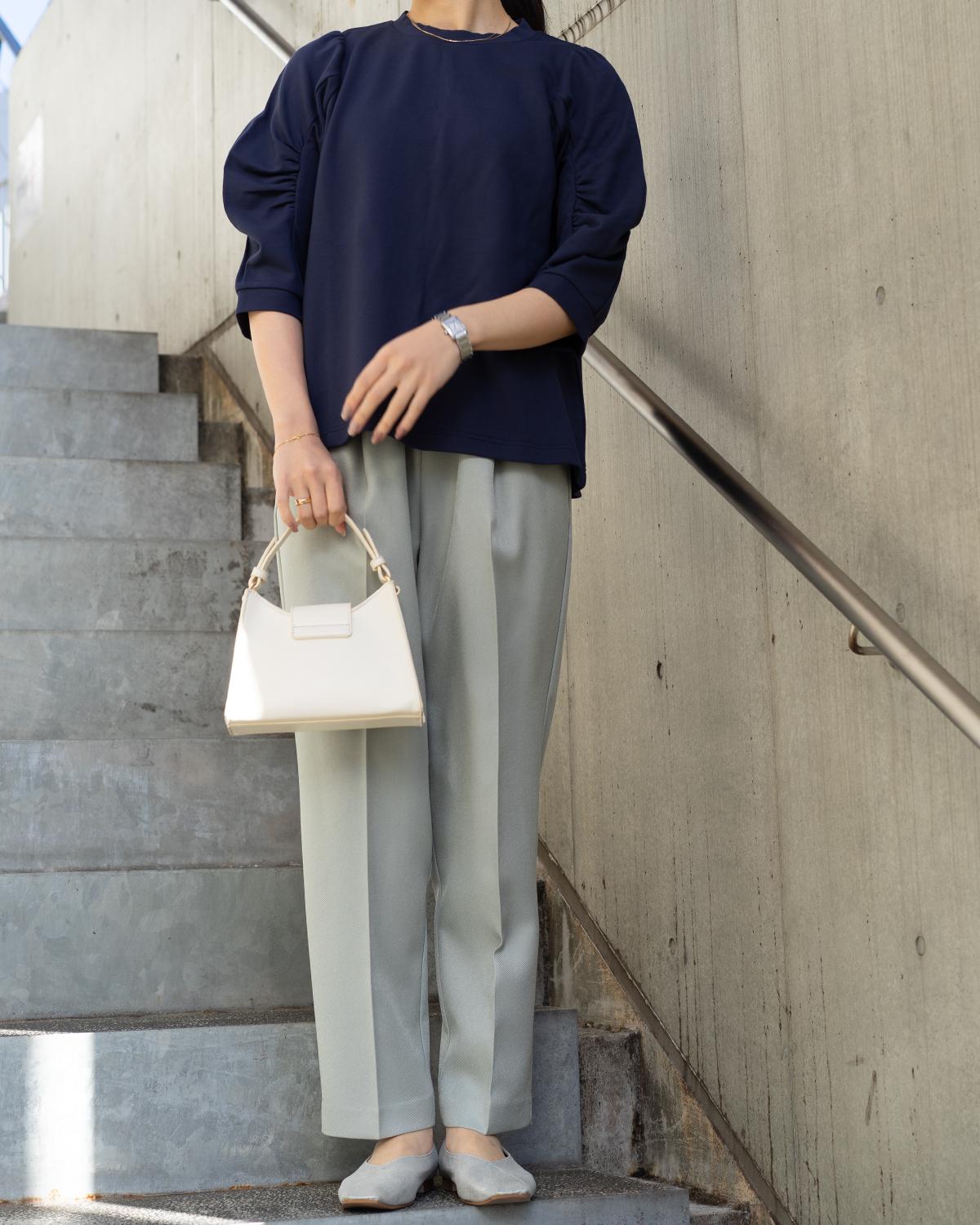 クルーネックボリュームスリーブカットソー