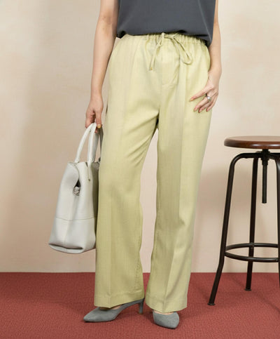 ナチュラルフレアシルエットパンツ