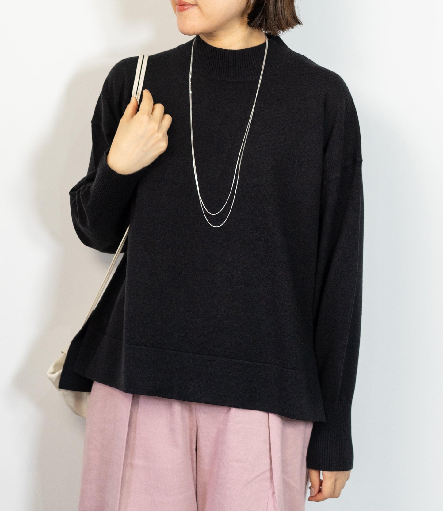 ハイネックスクエアニット