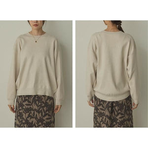 やわもちクルーネックニット