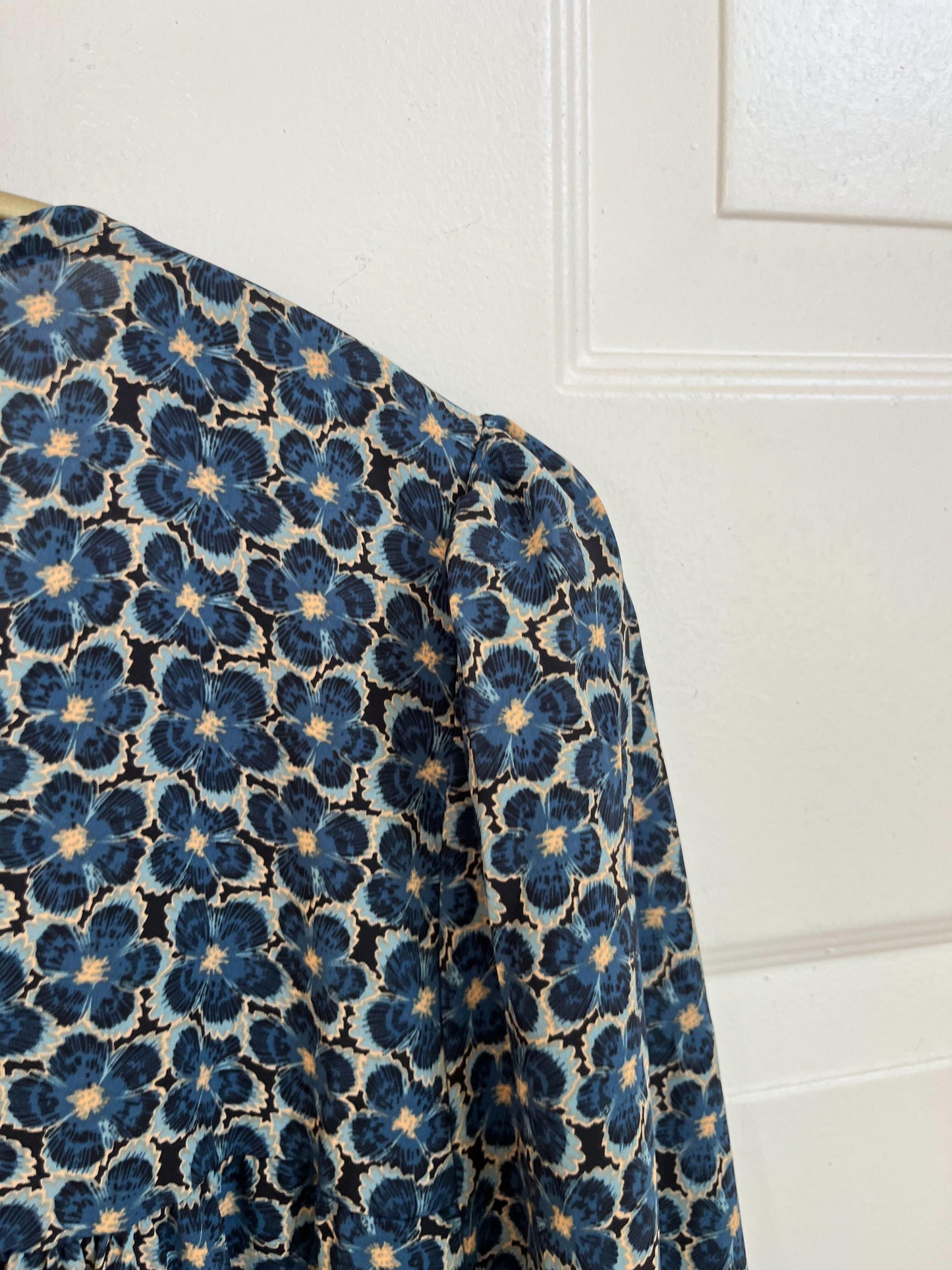 北欧調フラワーワンピース