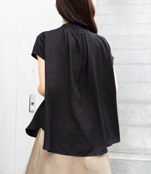 とろみバンドカラーブラウス