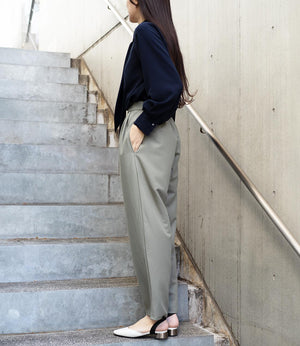 ツータックカーブパンツ