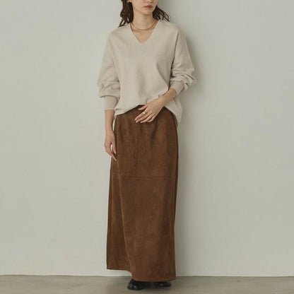 やわもちVネックニット