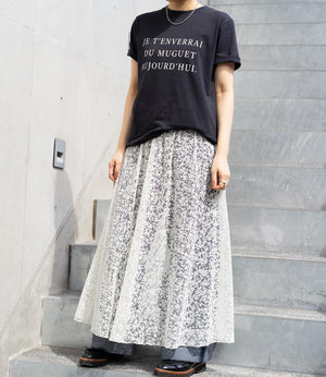 レタリングスリムTシャツ