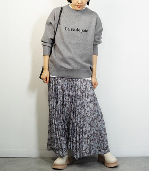 ジャガードロゴニット