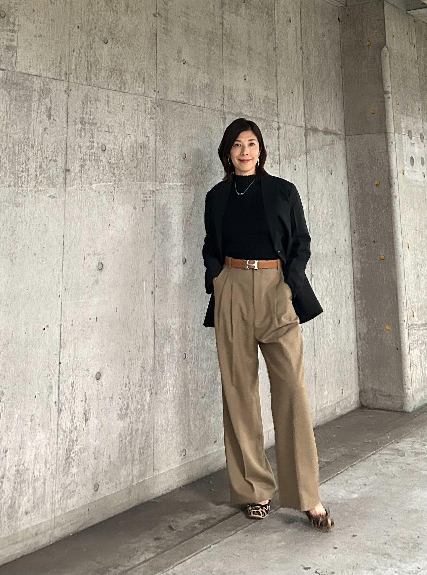 ワイドツータックパンツ