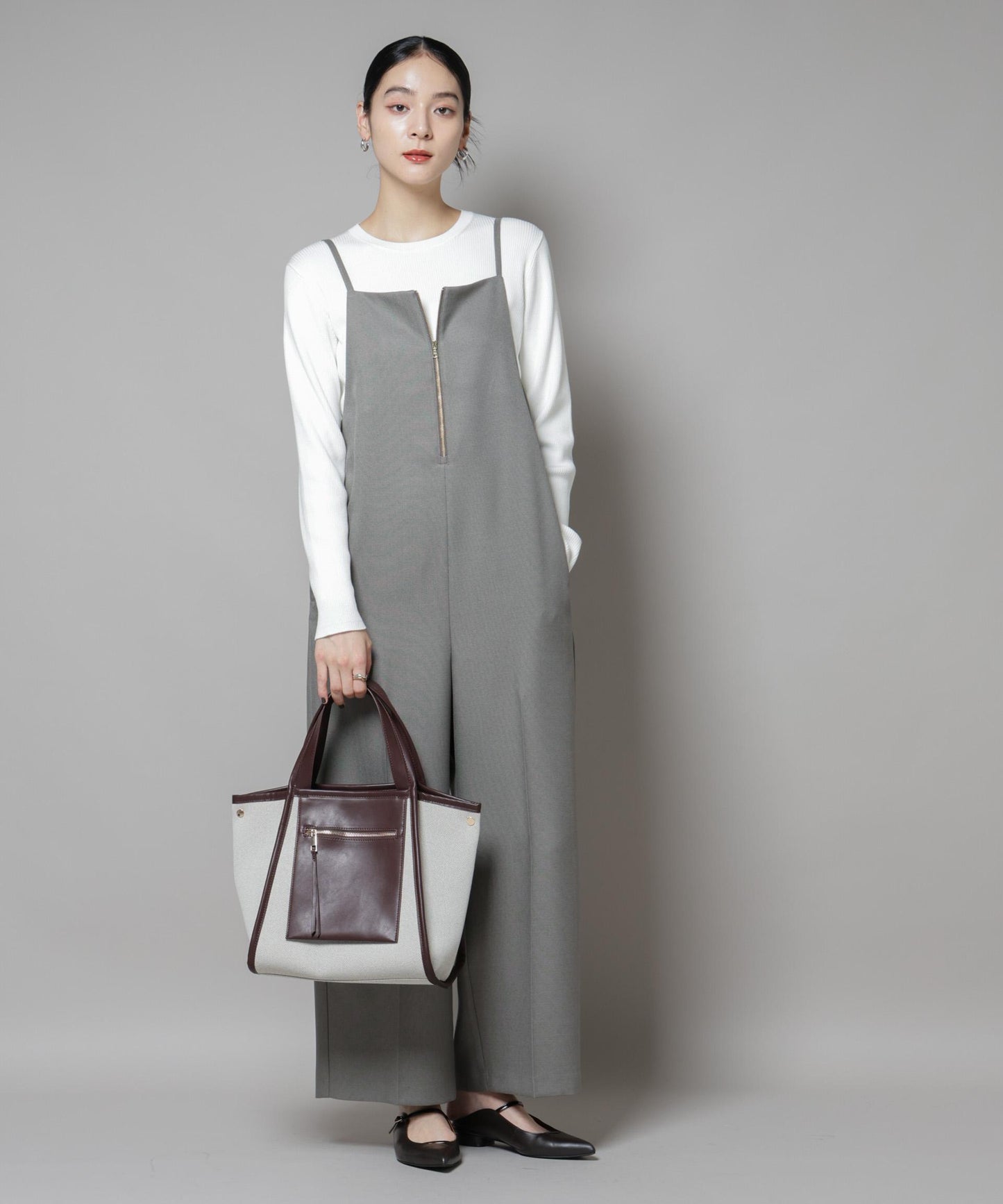 キャンバス×フェイクレザーポケットバッグ