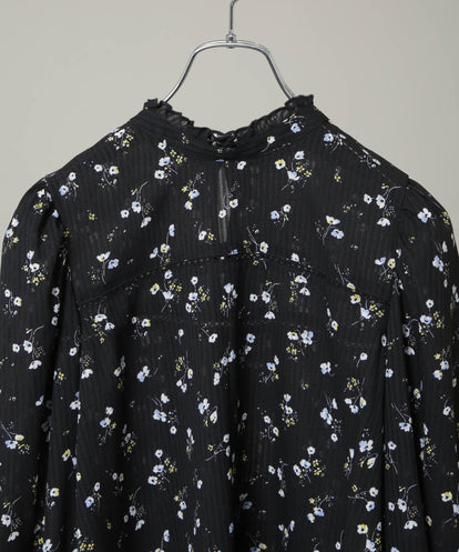 フラワープリントスタンドフリルブラウス(セットアップ可) – &DROBE