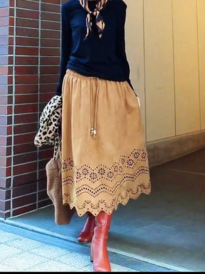 スエードパンチングスカート