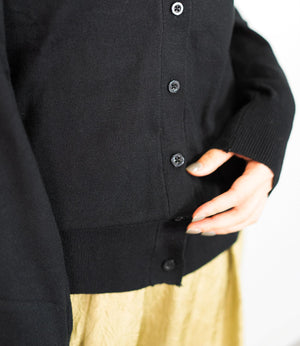 ソフトタッチVネックニットカーディガン