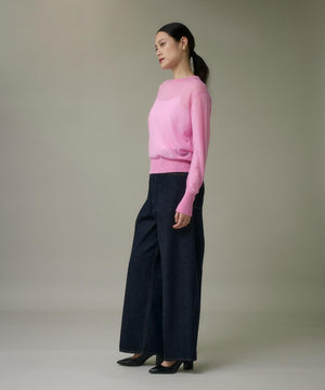 クルーネックニットプルオーバー《Melty air wool》