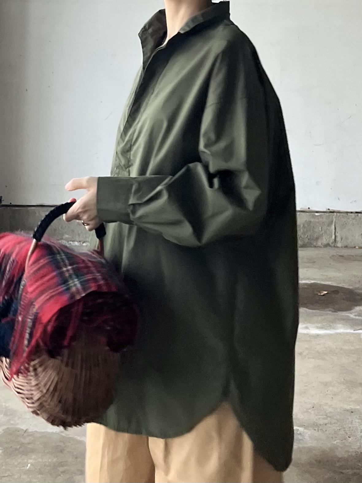 KHAKIプルオーバーシャツ