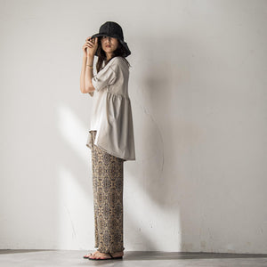 【WEB限定】オリエンタル柄クリスタルプリーツパンツ≪手洗い可能≫