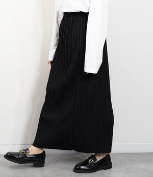 ストレートプリーツスカート