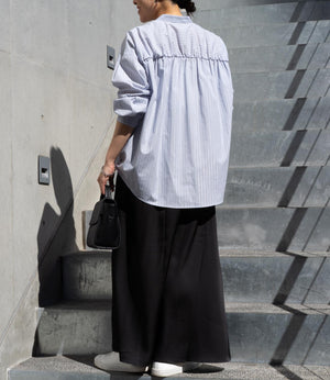 ラメストライプバッグギャザーシャツ