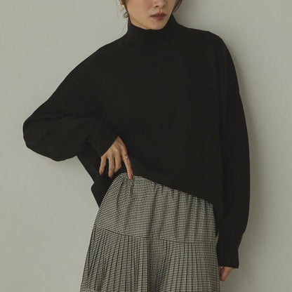 やわもちコクーンハイネックニット