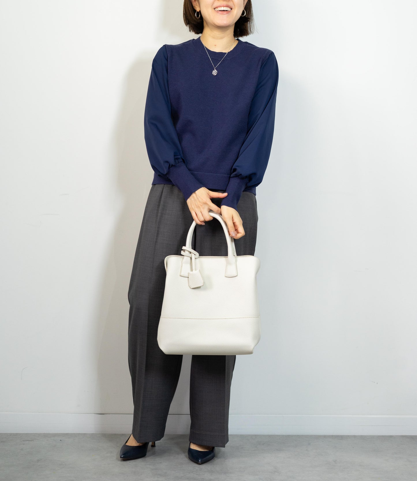 センタープレスストレートパンツ