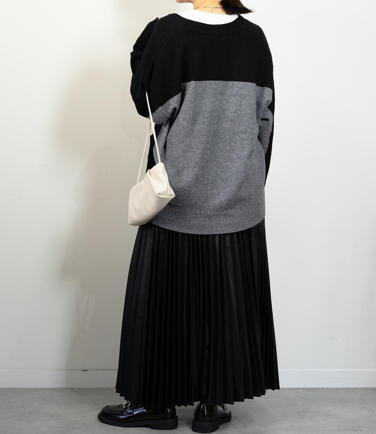 フェイクレザープリーツスカート