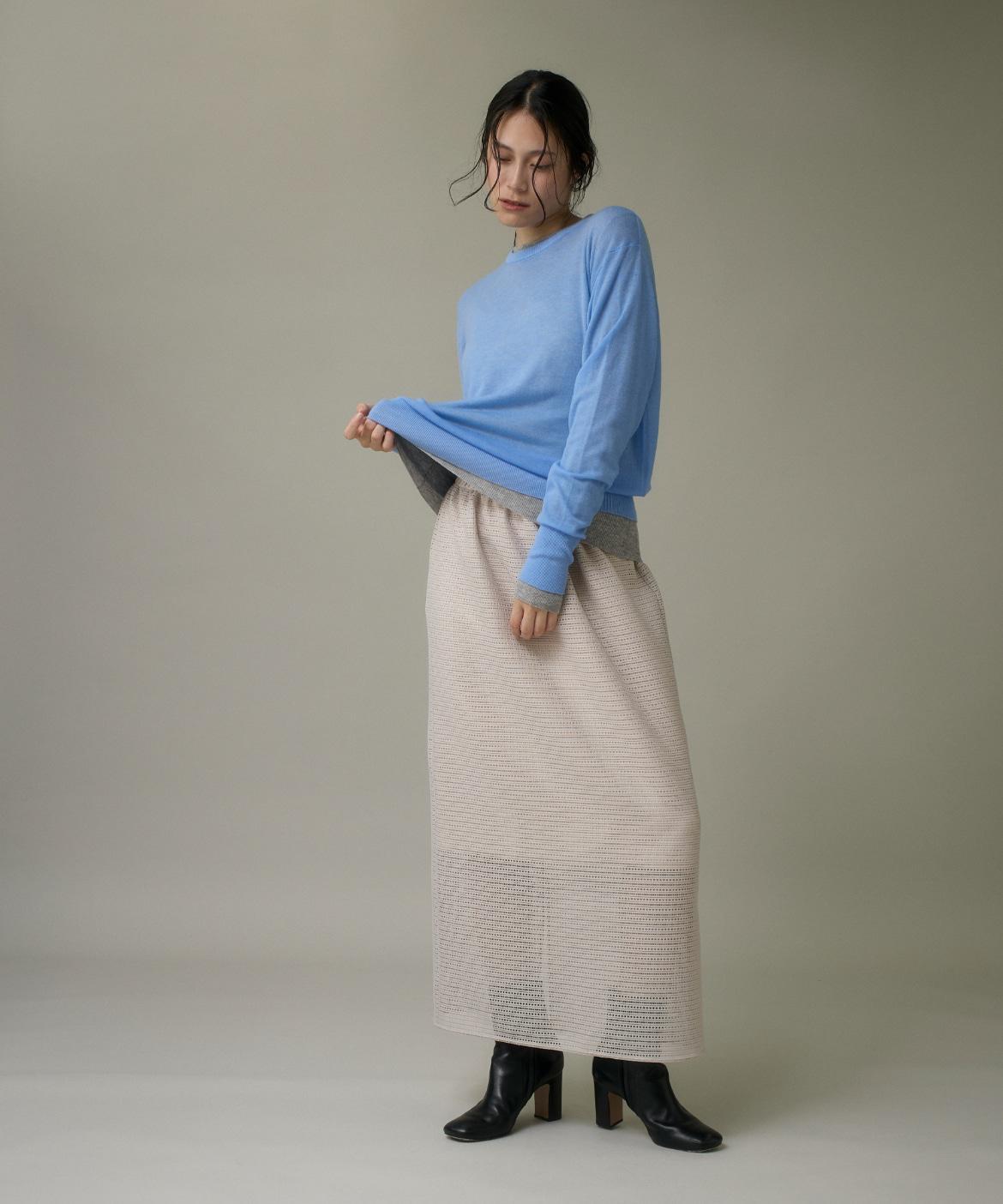 クルーネックニットプルオーバー《Melty air wool》