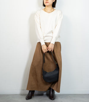 Vネックニットプルオーバー